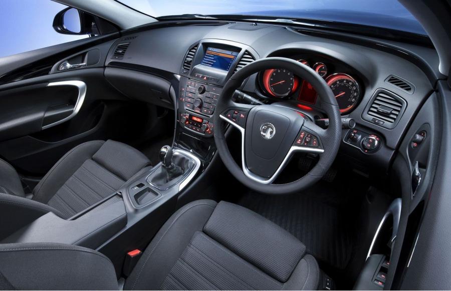  Opel Insignia 2008 года  (фото 15 из 126)